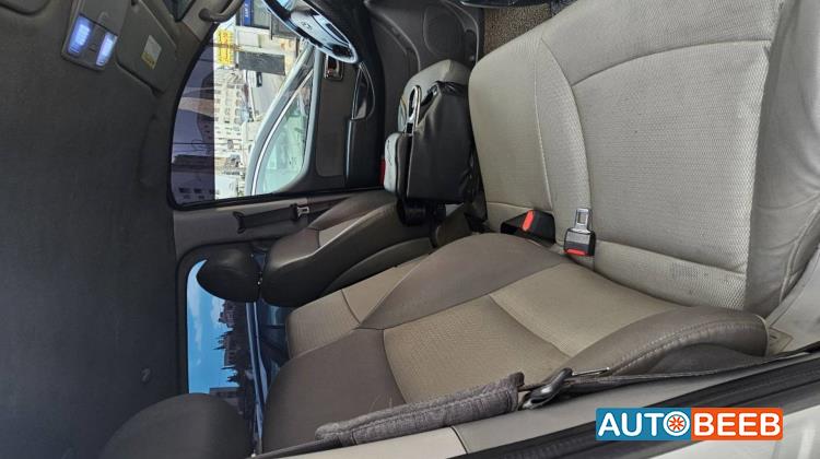 Minibus Hyundai 2010
