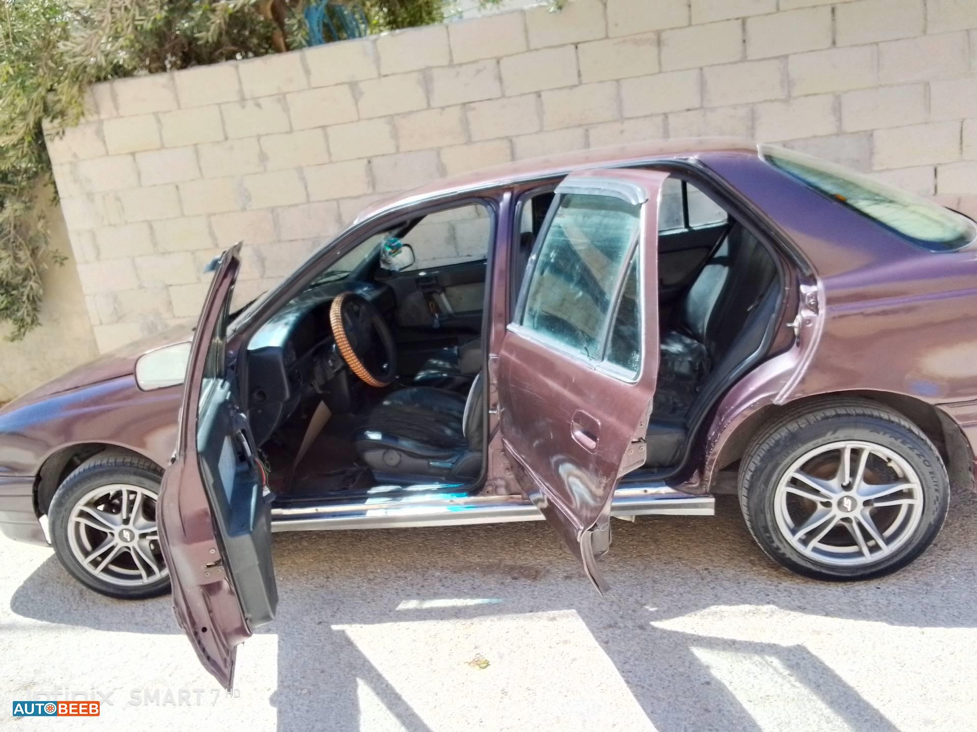 هيونداي لانترا 1993