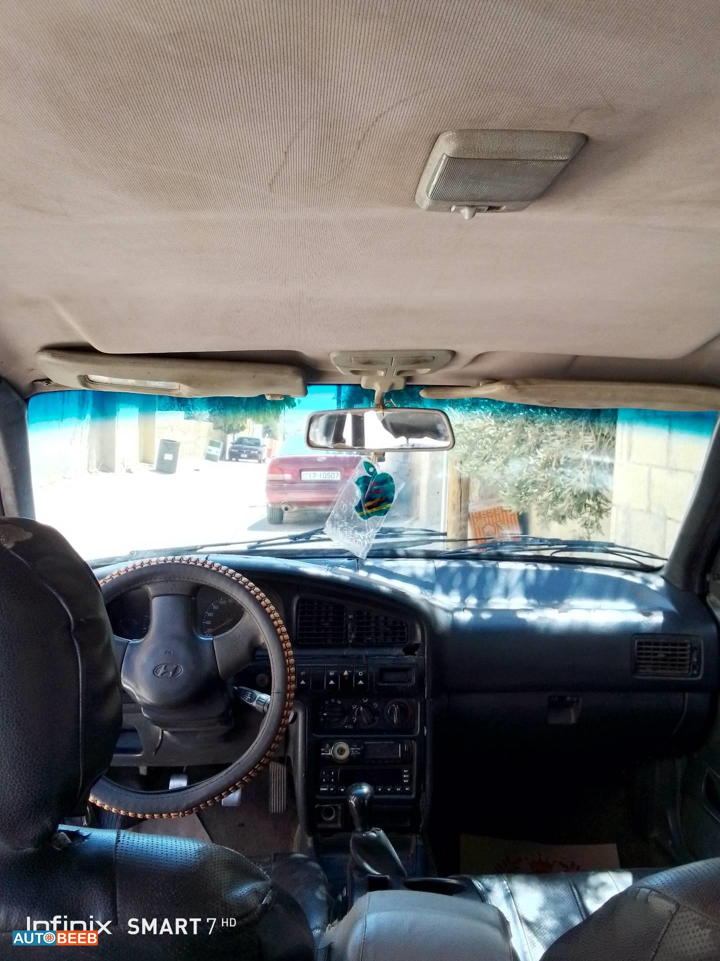 هيونداي لانترا 1993