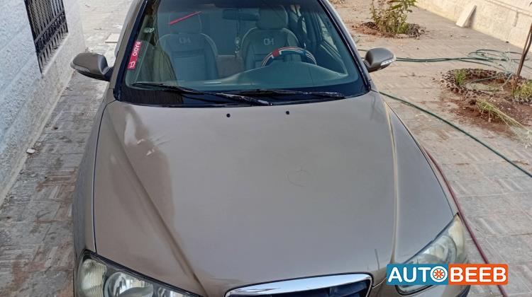Hyundai Elantra 2001
