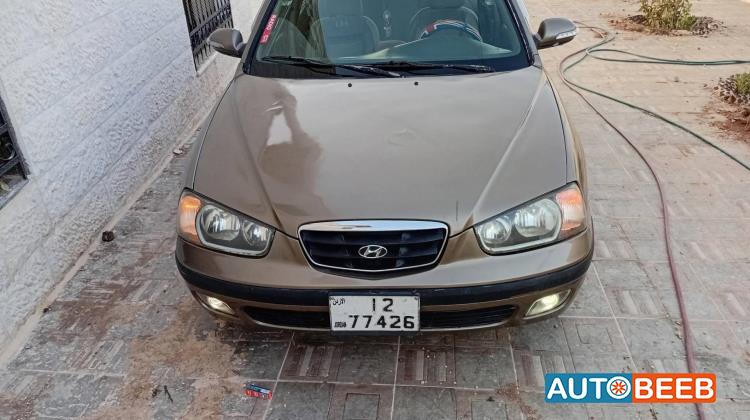 Hyundai Elantra 2001