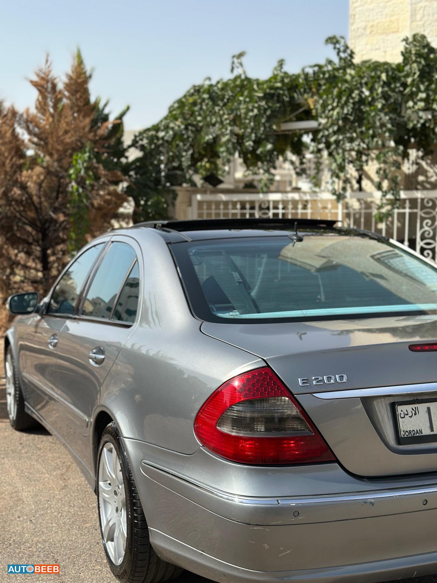 مرسيدس بنز E200 2008