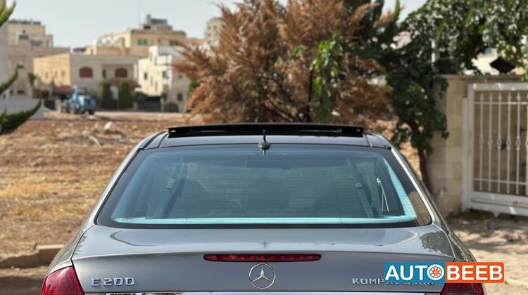 مرسيدس بنز E200 2008