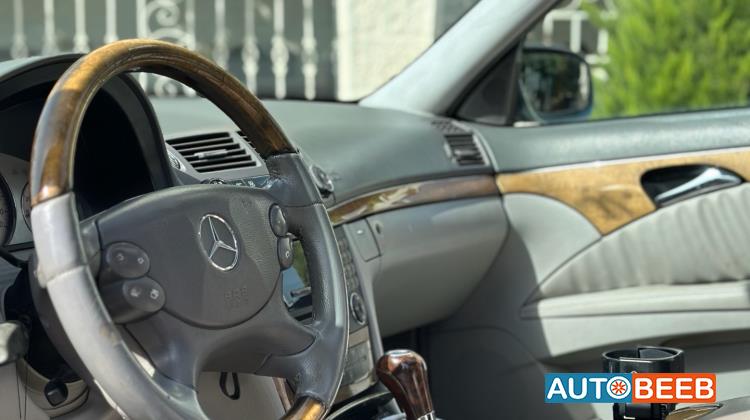 مرسيدس بنز E200 2008