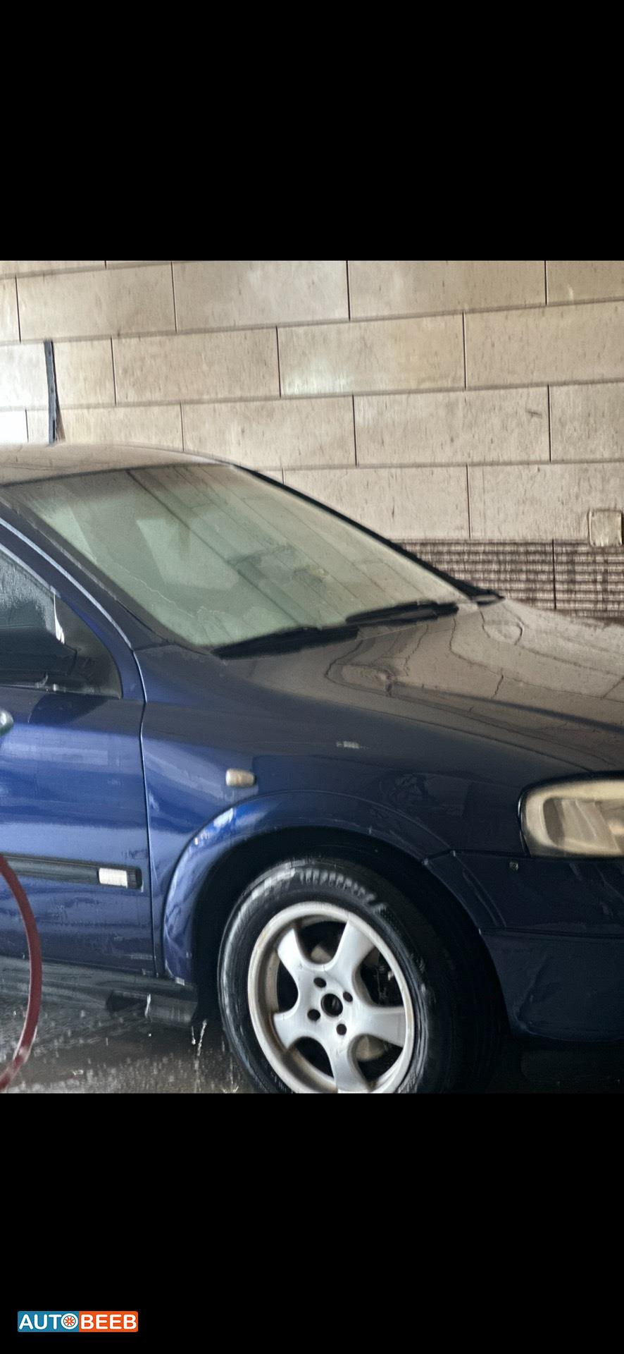 اوبل استرا 2000