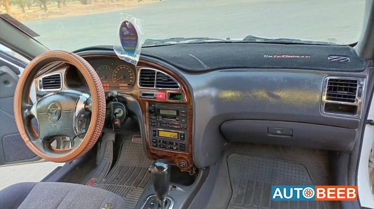 هيونداي افانتي 2002