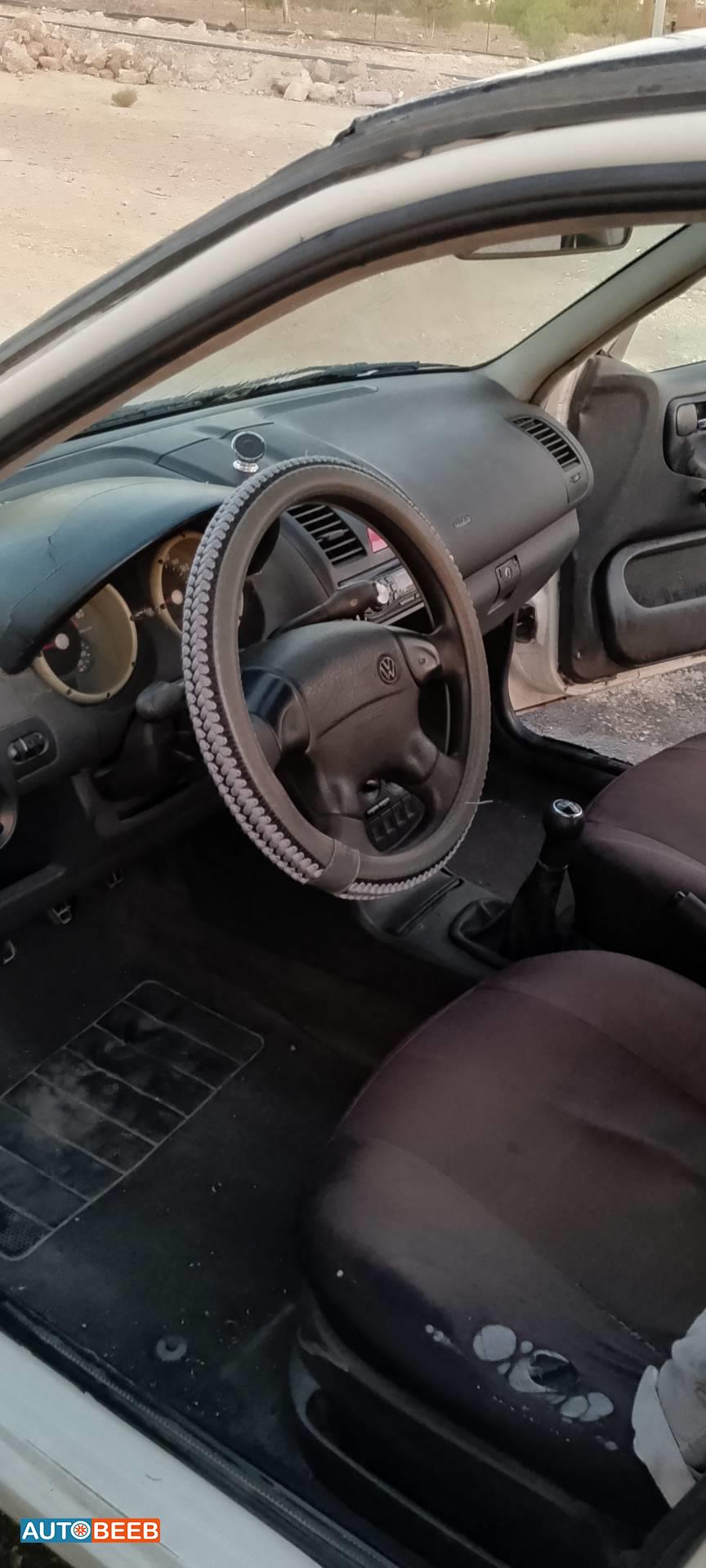 فولكس فاجن بولو 2000