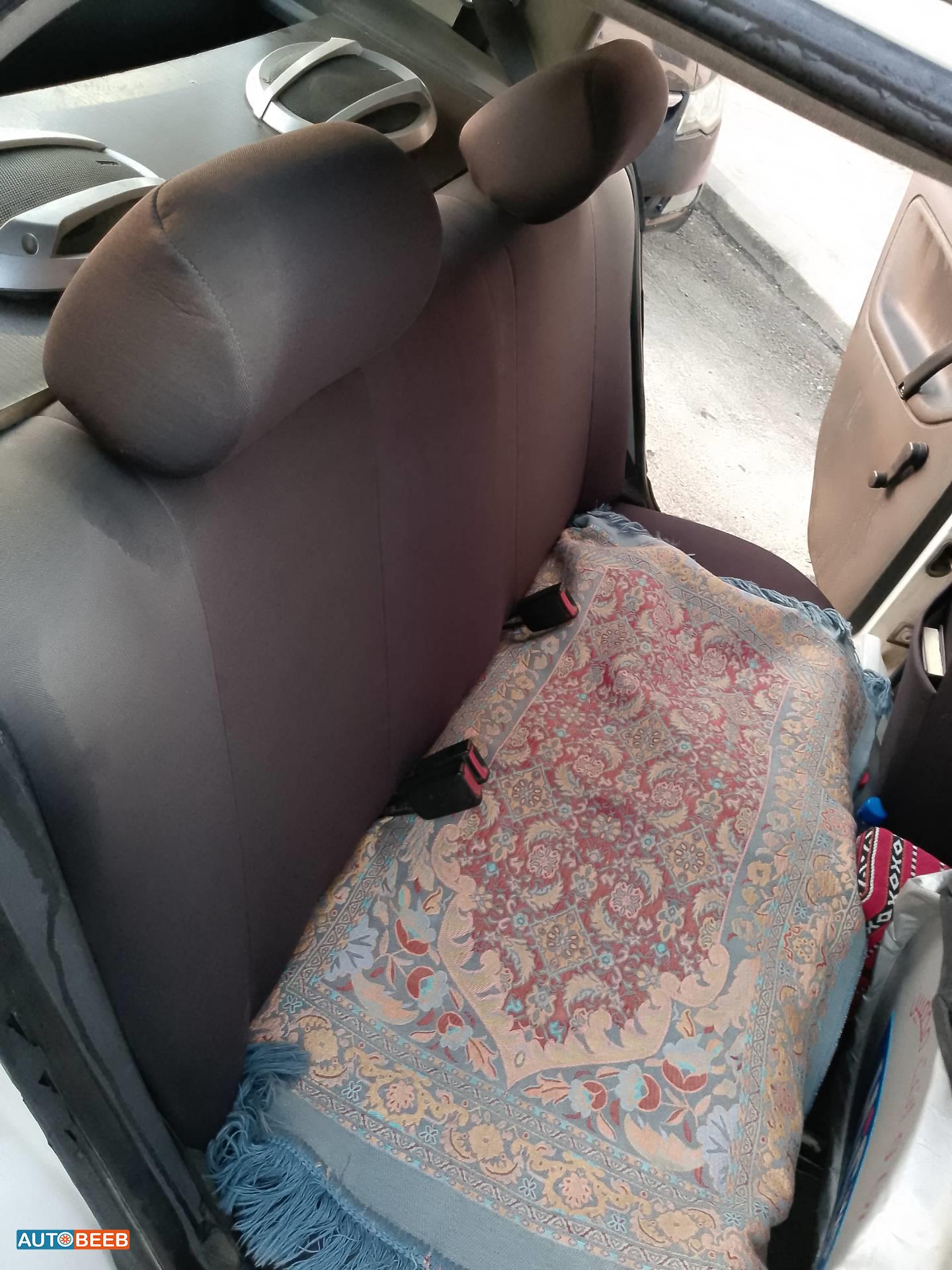 فولكس فاجن بولو 2000