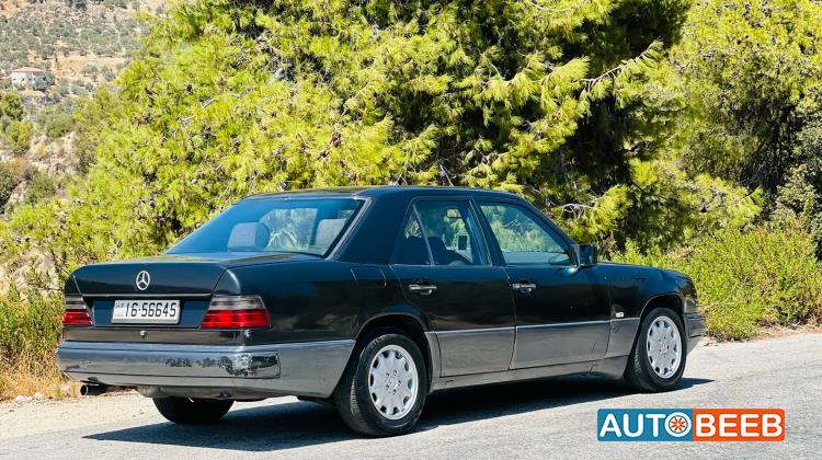 مرسيدس بنز E200 1990