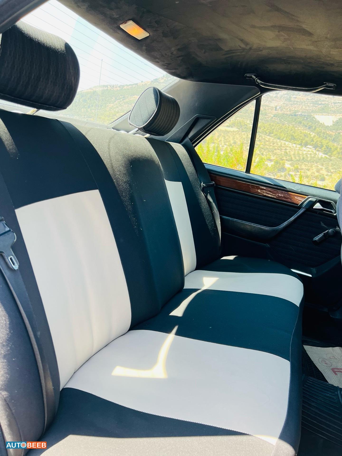 مرسيدس بنز E200 1990