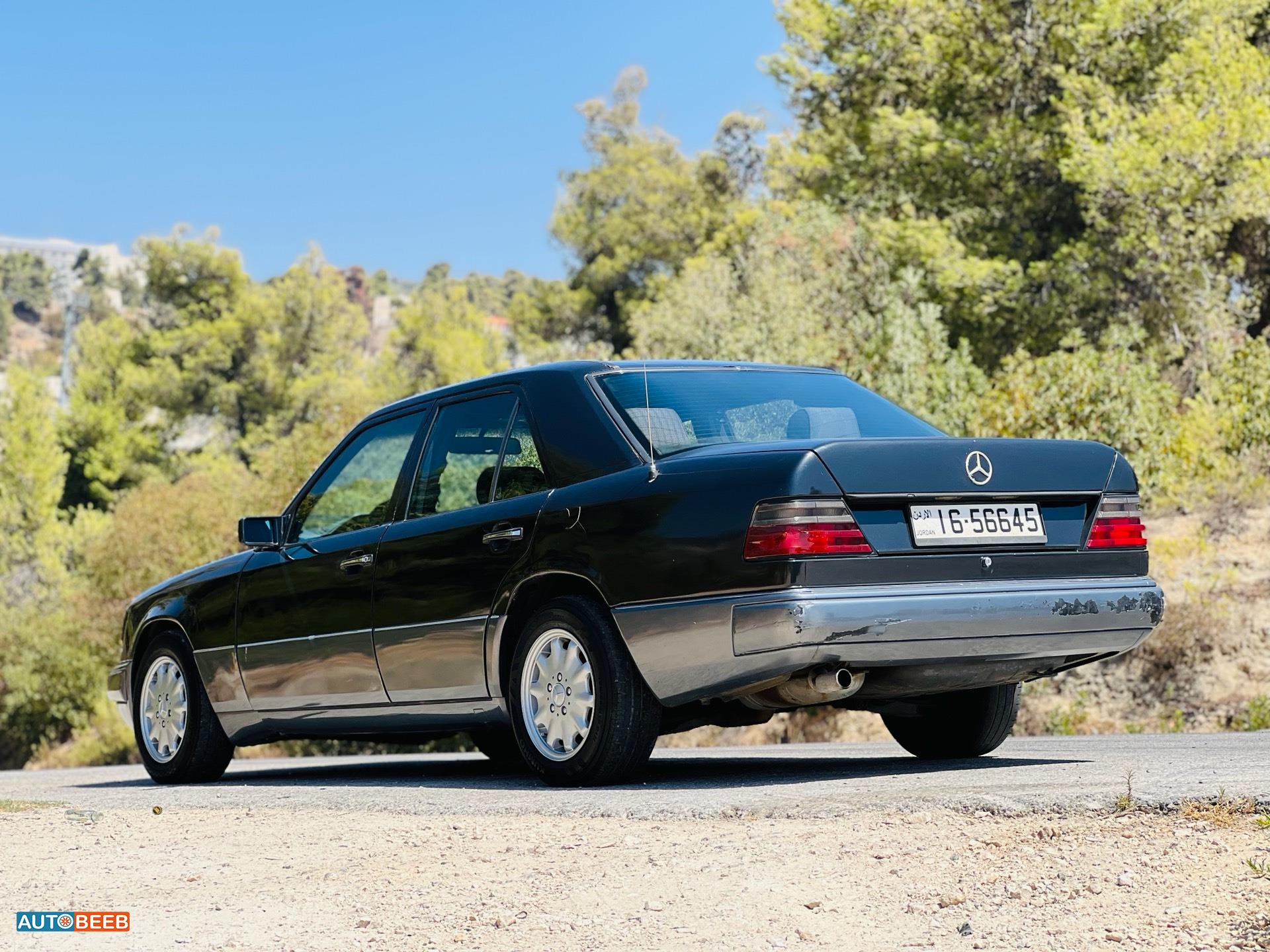 مرسيدس بنز E200 1990