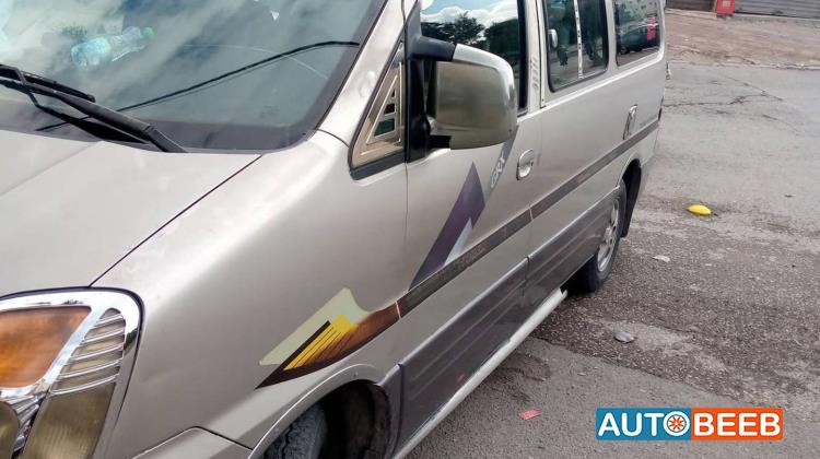 ميني باص هيونداي 2006