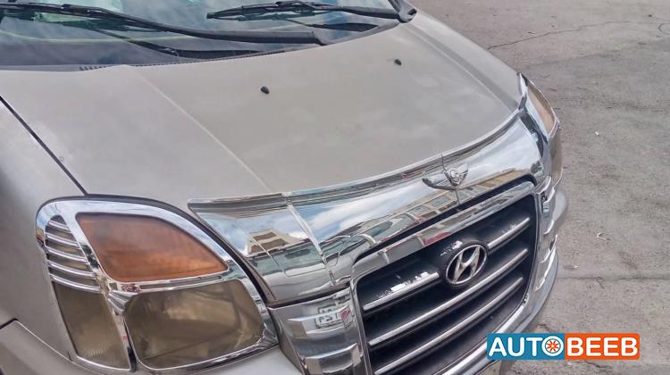 ميني باص هيونداي 2006