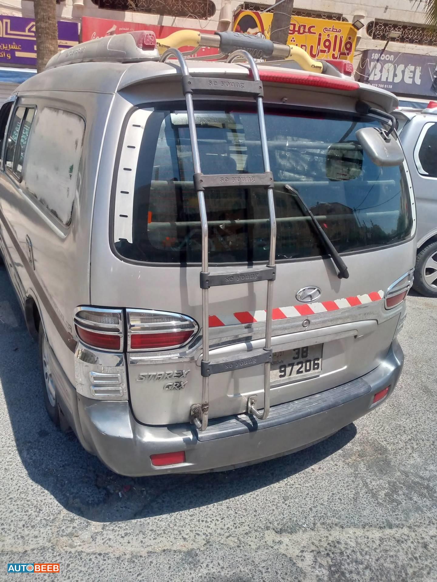 ميني باص هيونداي 2006