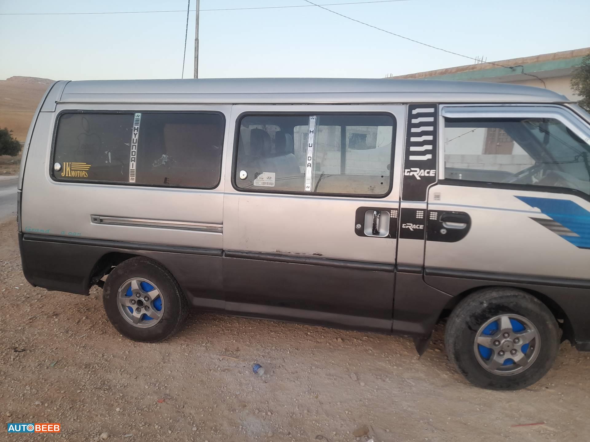 ميني باص هيونداي 2026