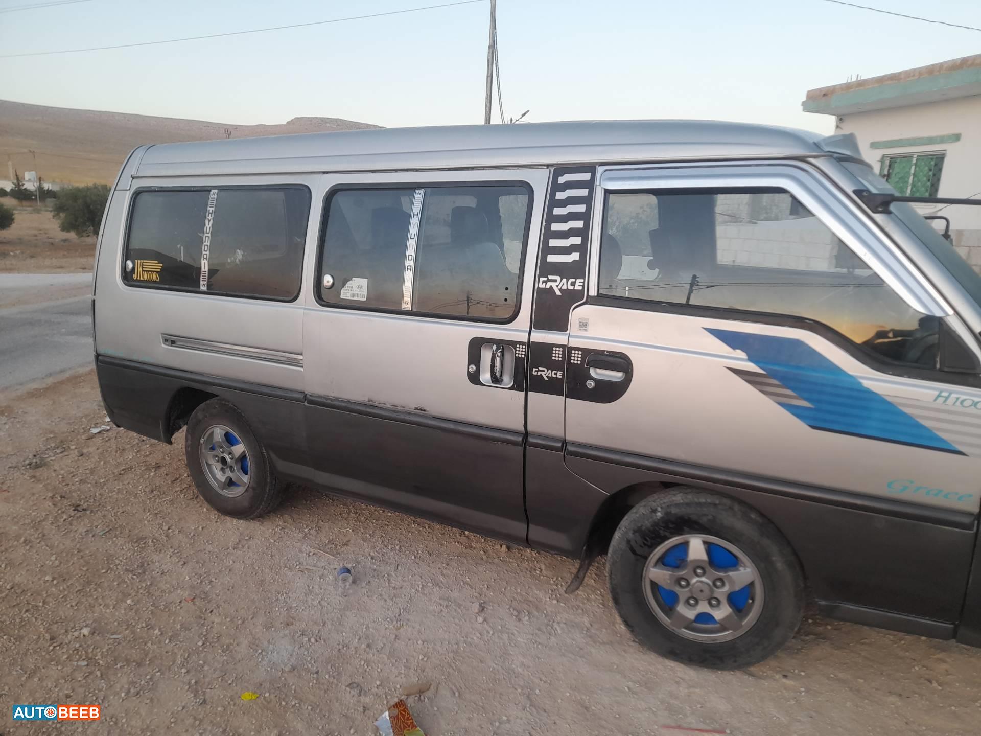 ميني باص هيونداي 2026