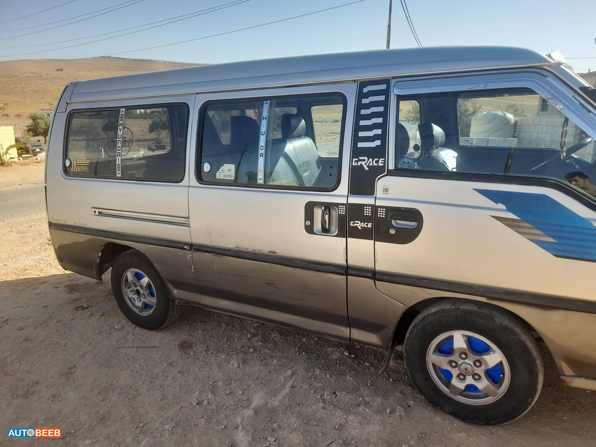 ميني باص هيونداي 2026