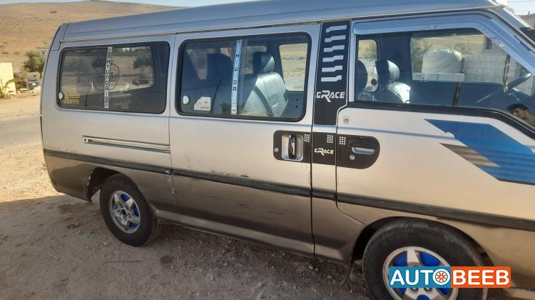 ميني باص هيونداي 2026