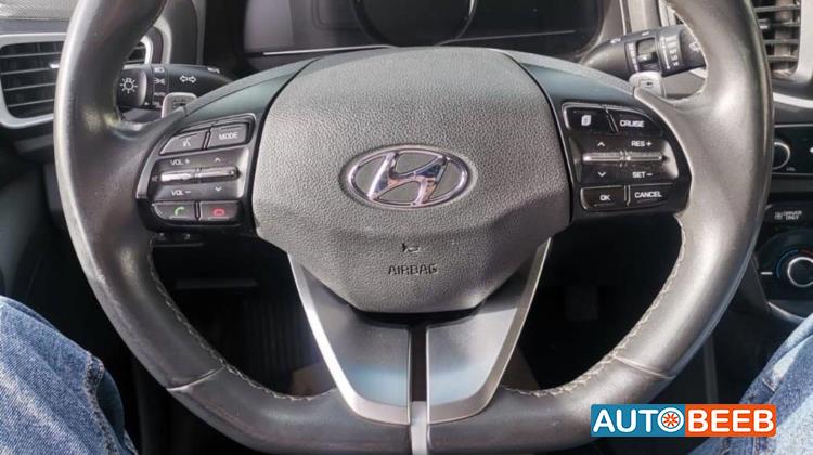 هيونداي ايونيك 2017