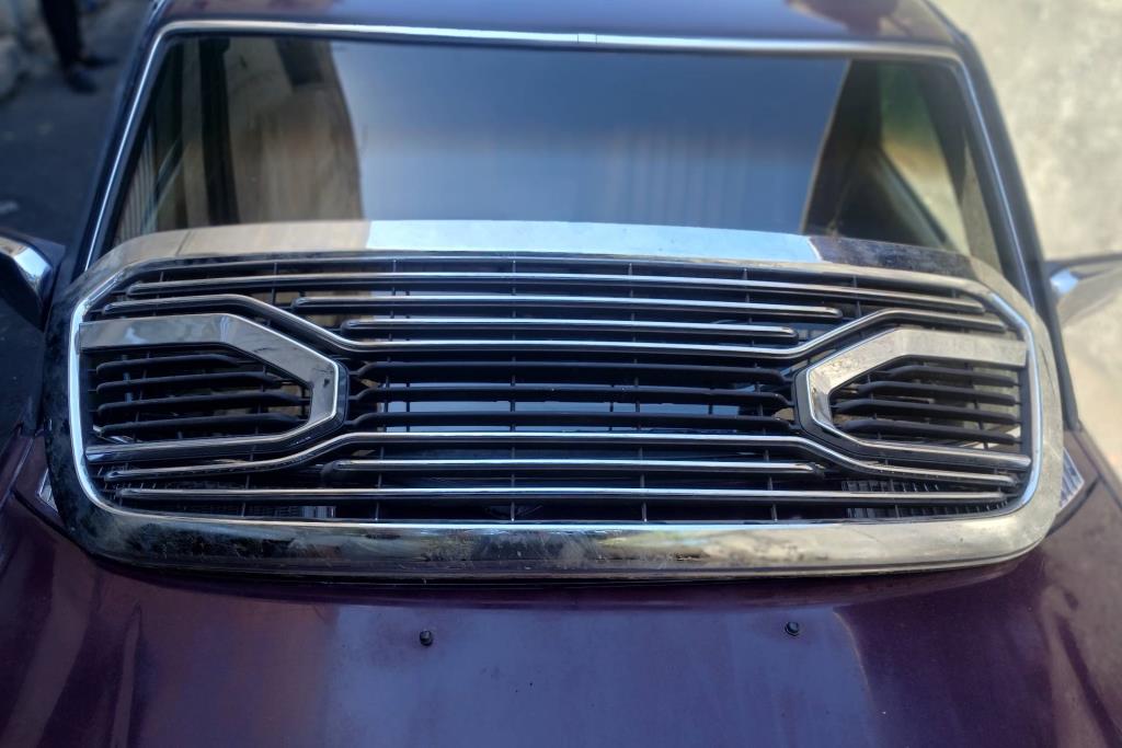 Body  Grilles Dodge RAM