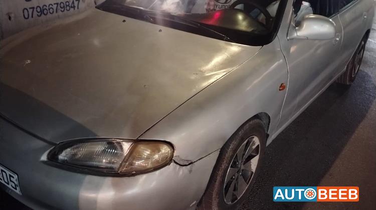 هيونداي افانتي 1997