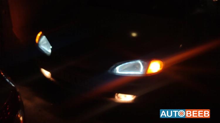 هيونداي افانتي 1997