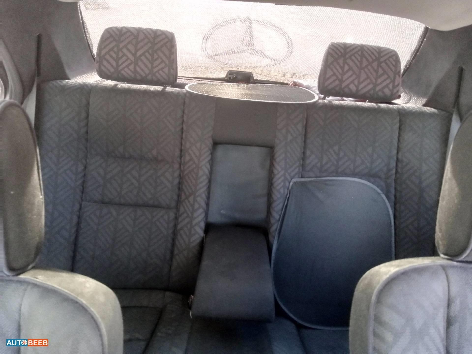 مرسيدس بنز C180 1994