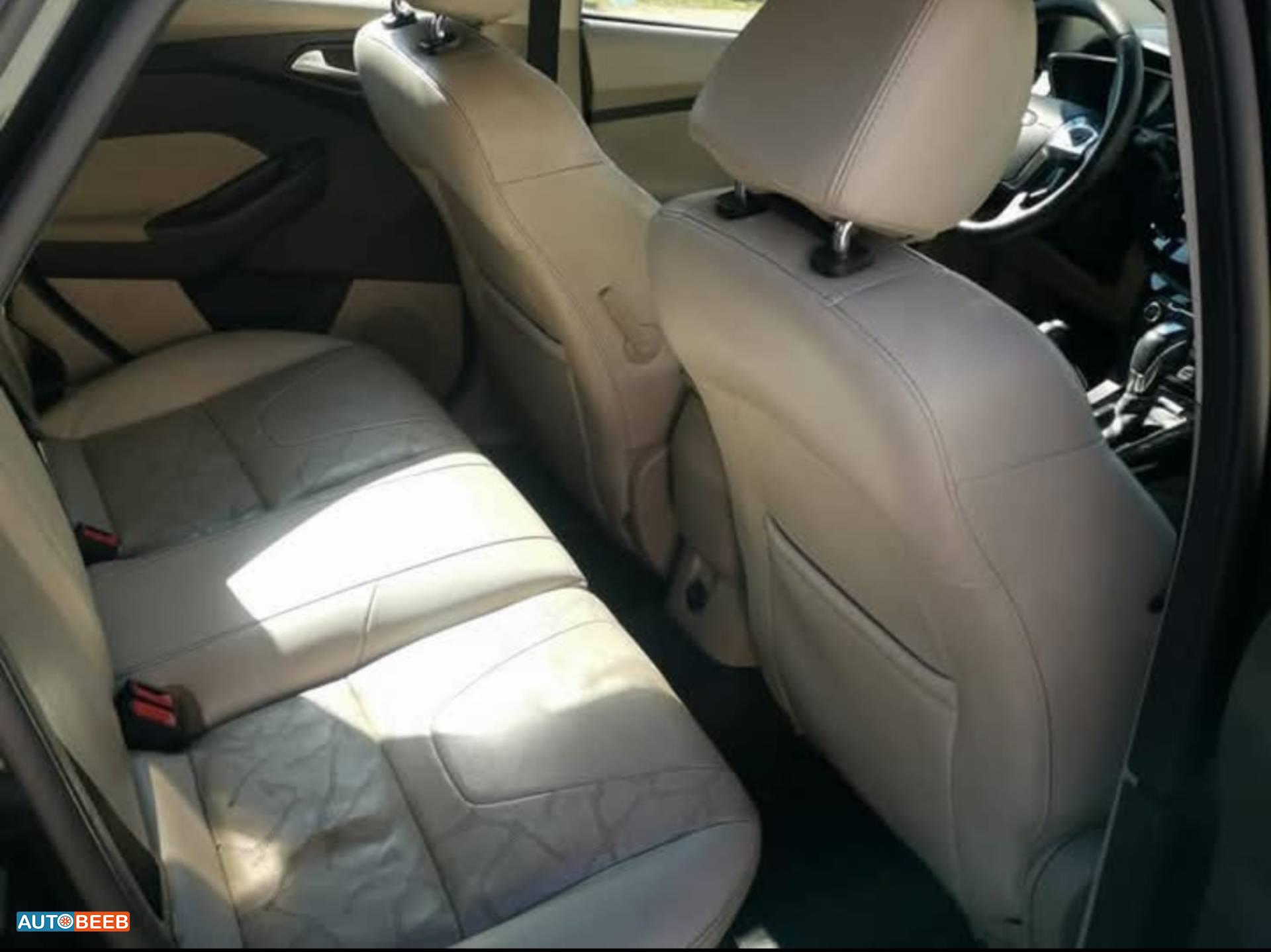 فورد فوكس 2014