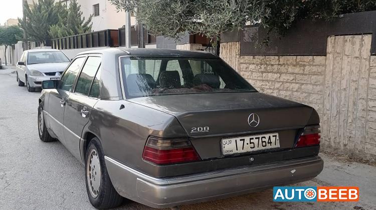 مرسيدس بنز E200 1991
