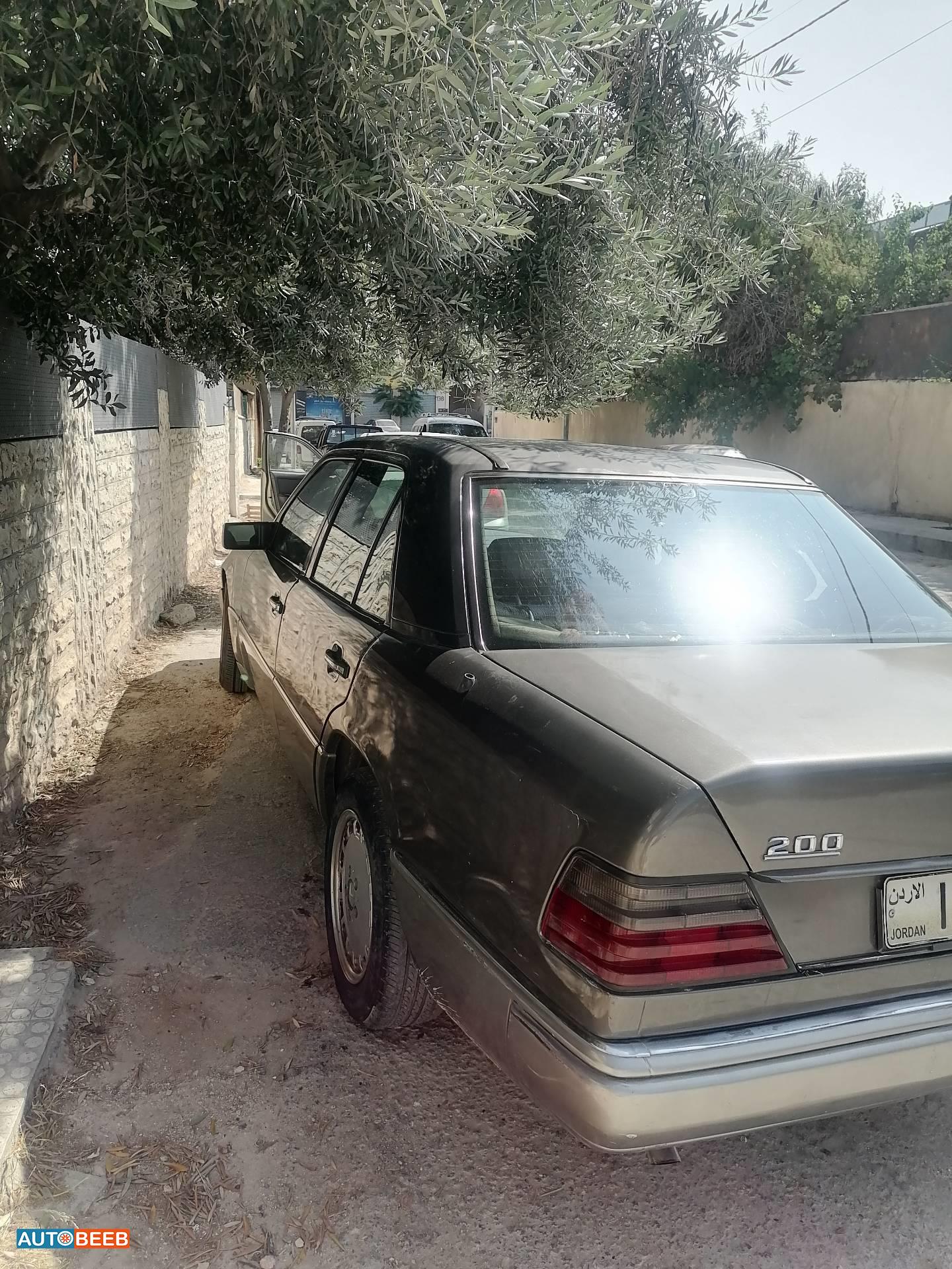 مرسيدس بنز E200 1991