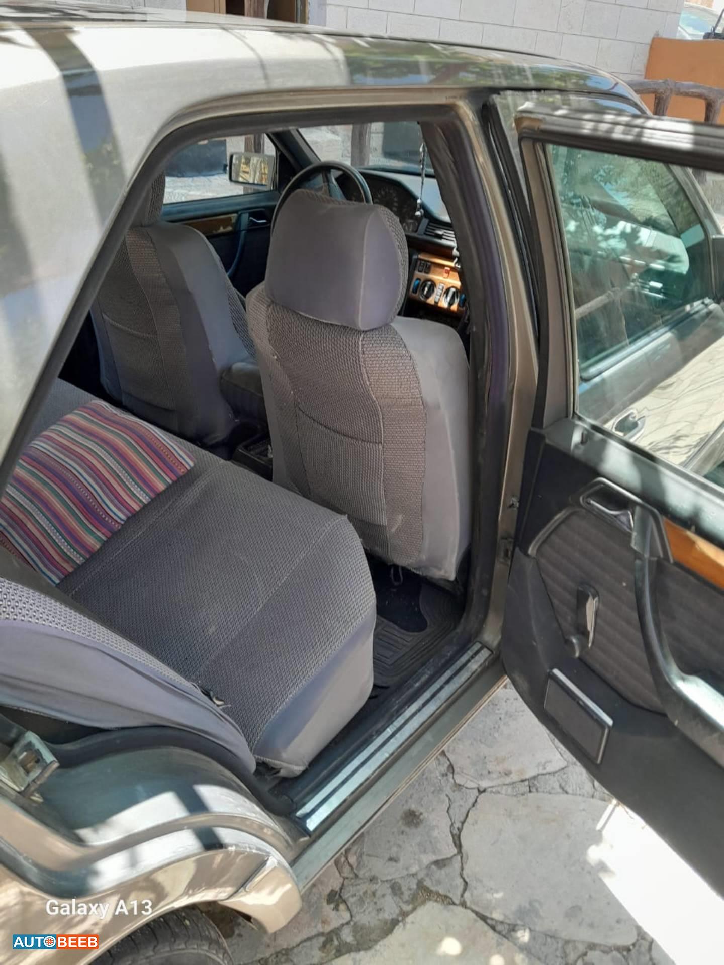 مرسيدس بنز E200 1991