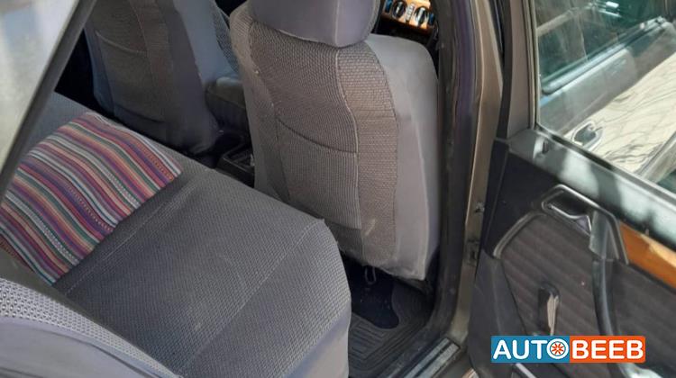 مرسيدس بنز E200 1991