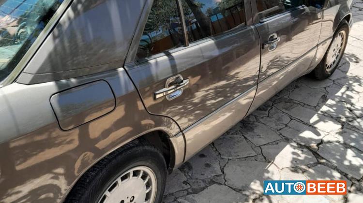 مرسيدس بنز E200 1991