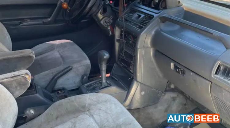Mitsubishi Pajero 1993