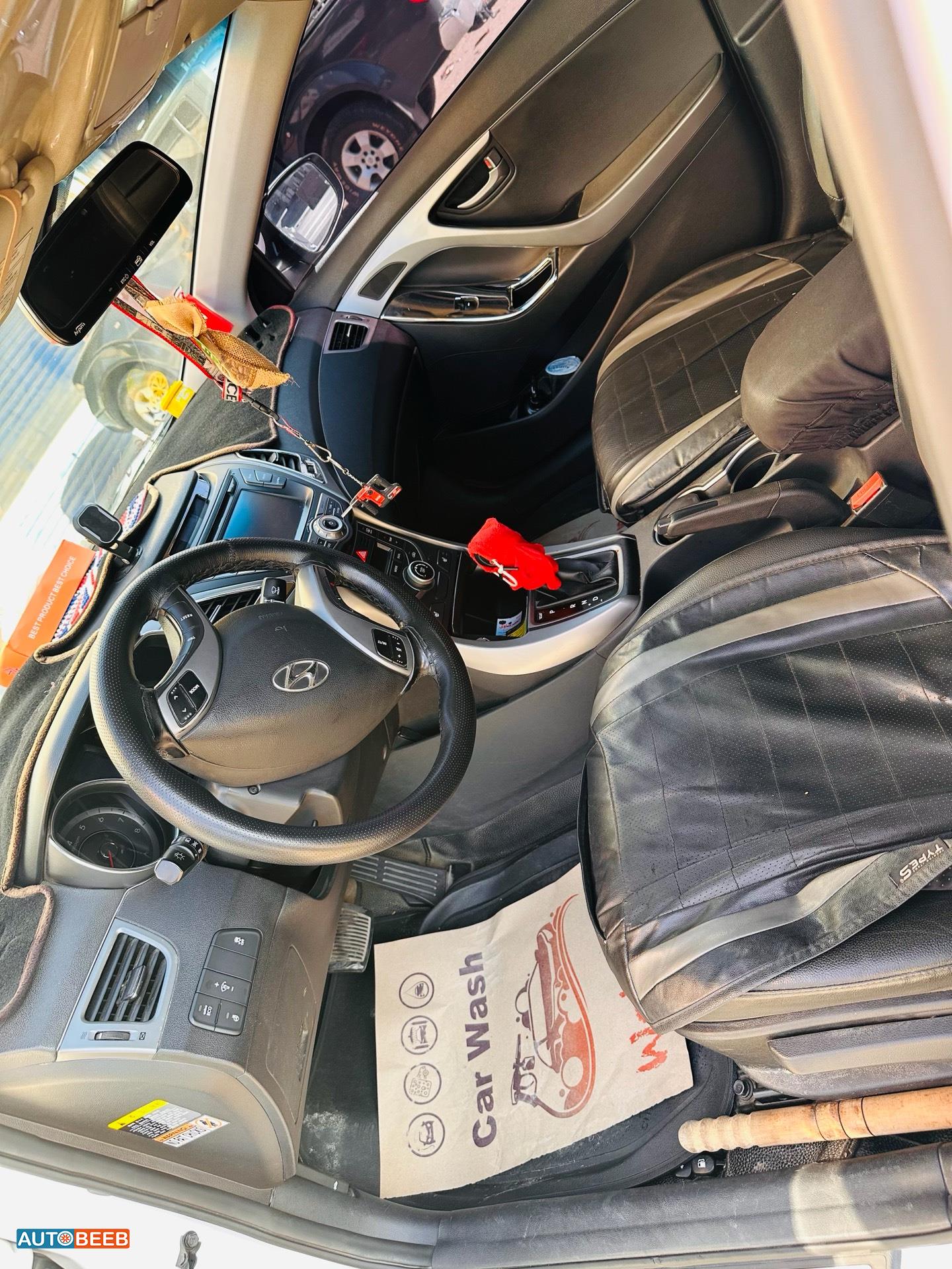 هيونداي افانتي 2016