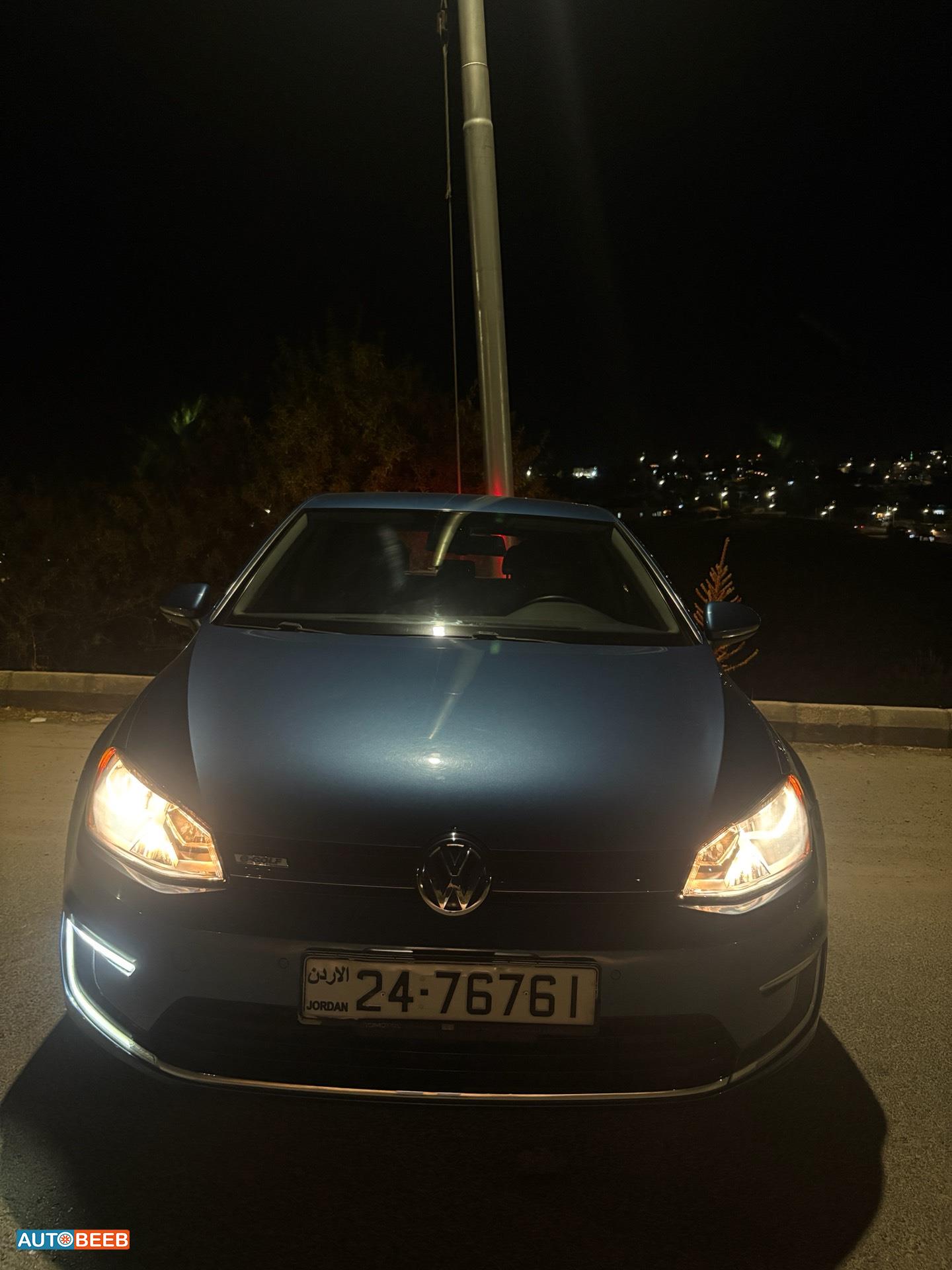 Volkswagen E-Golf 2015