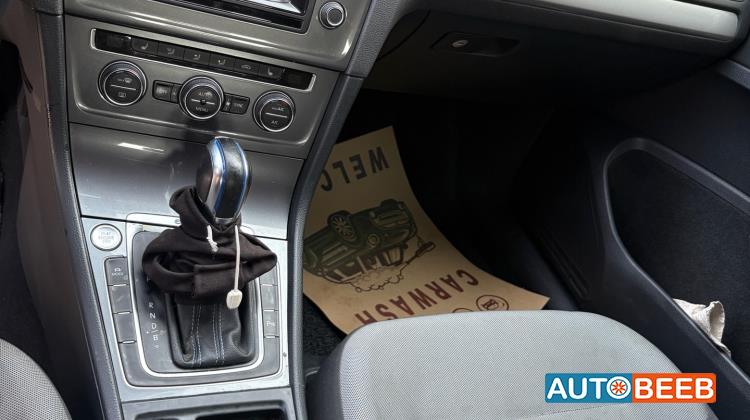 Volkswagen E-Golf 2015