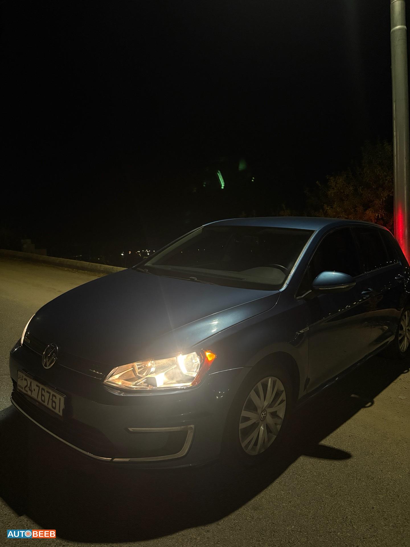 Volkswagen E-Golf 2015