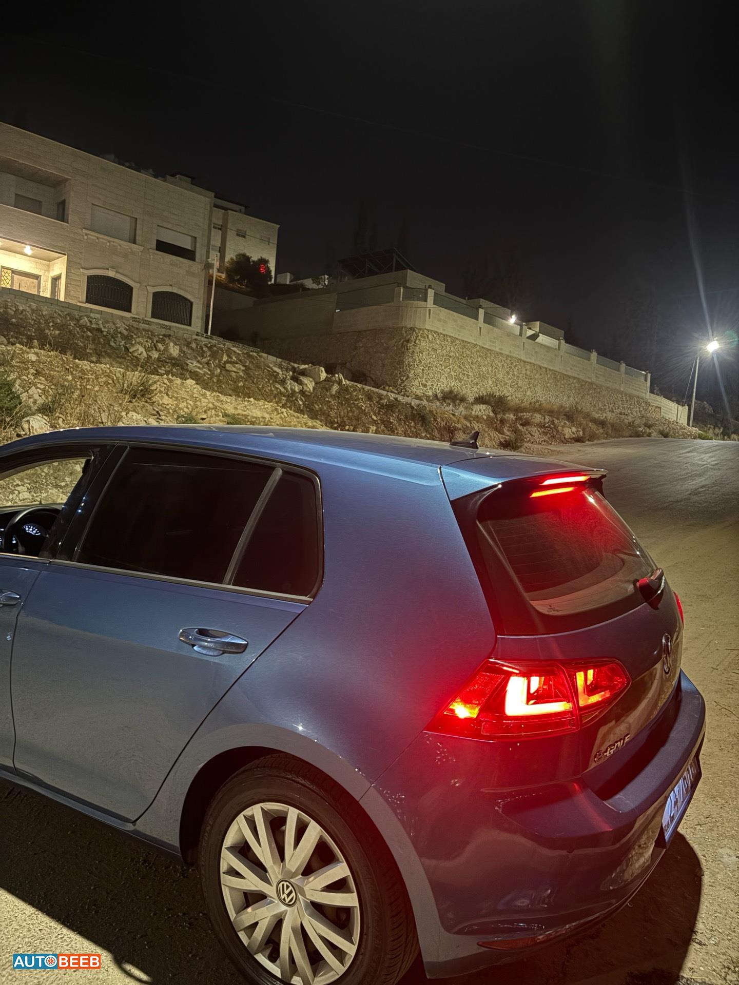 Volkswagen E-Golf 2015