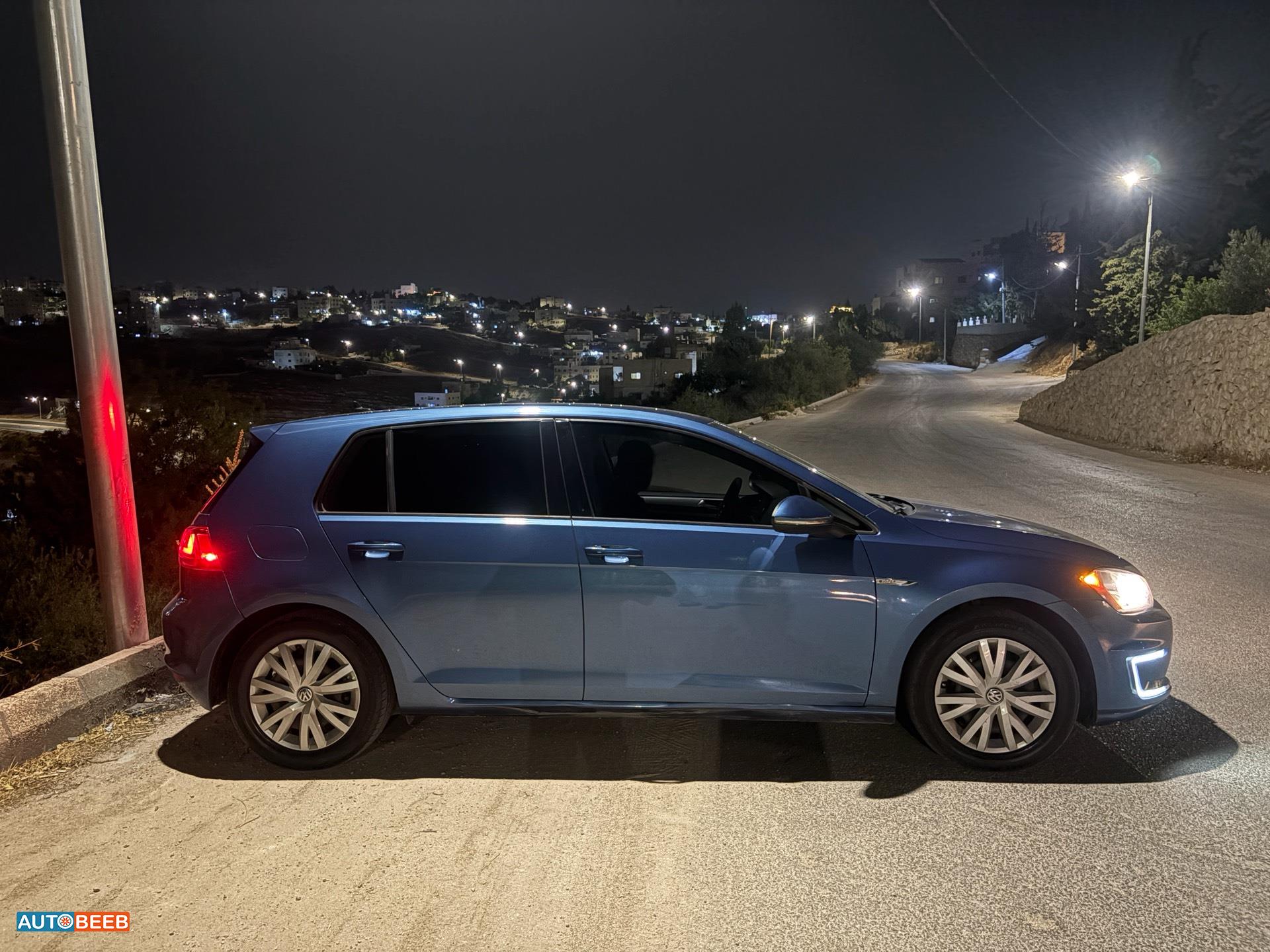 Volkswagen E-Golf 2015