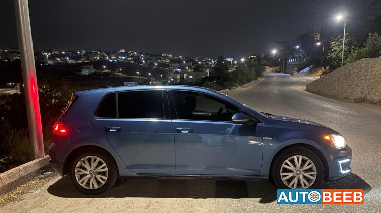 Volkswagen E-Golf 2015
