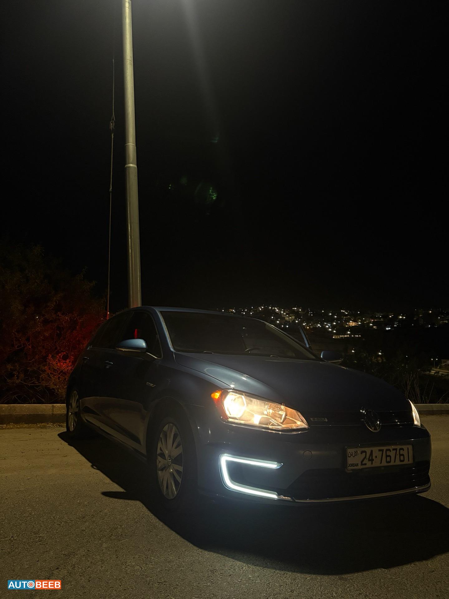 Volkswagen E-Golf 2015