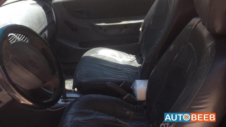 Hyundai Accent 2001