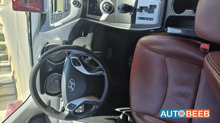 Hyundai Avante 2012