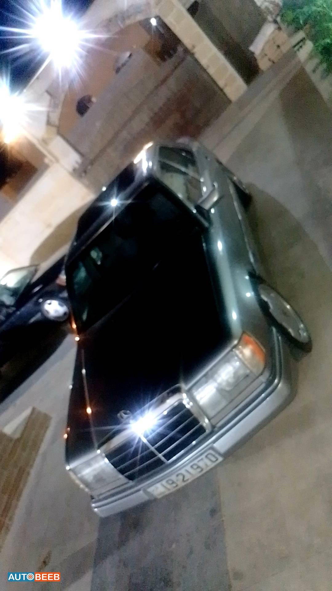 مرسيدس بنز CE200 1992