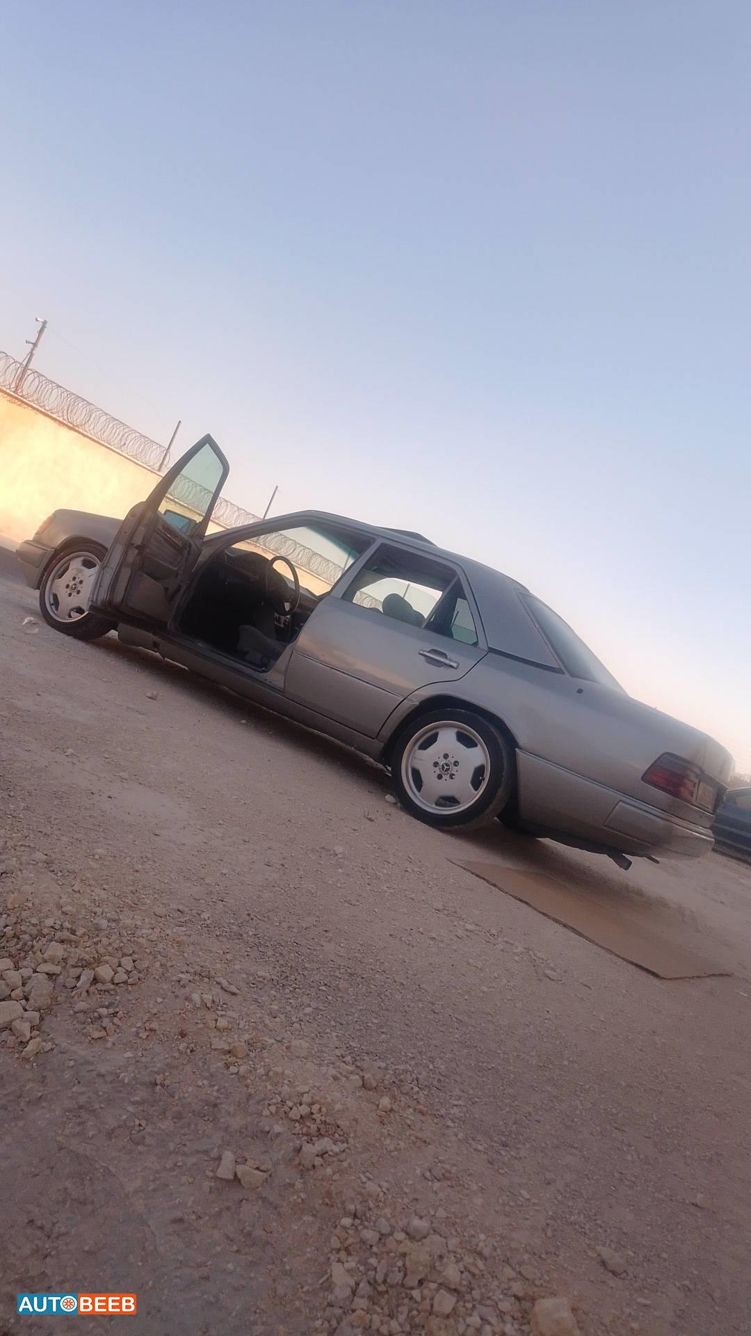 مرسيدس بنز CE200 1992