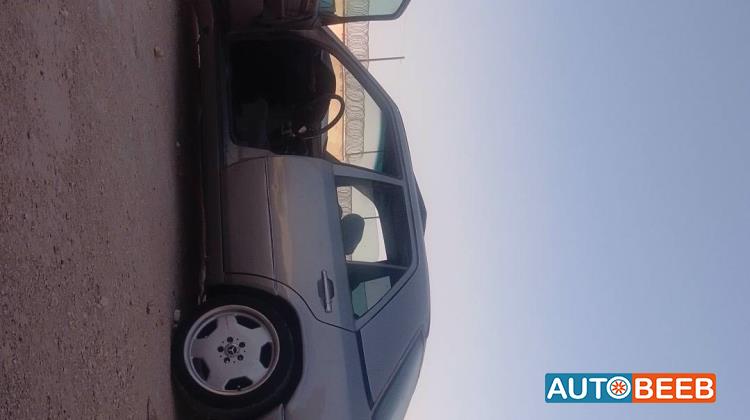 مرسيدس بنز CE200 1992