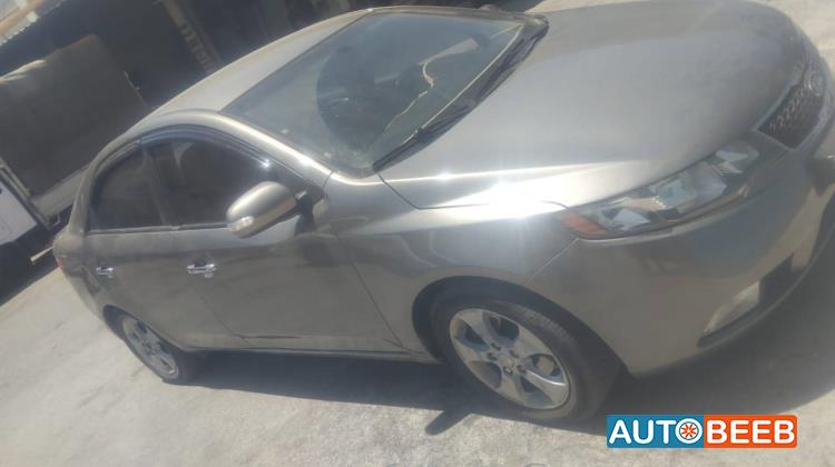 كيا سيراتو 2010