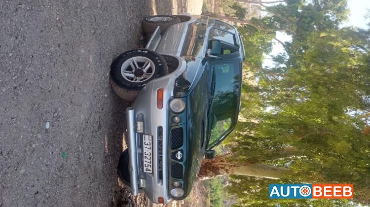 نيسان تيرانو 1999