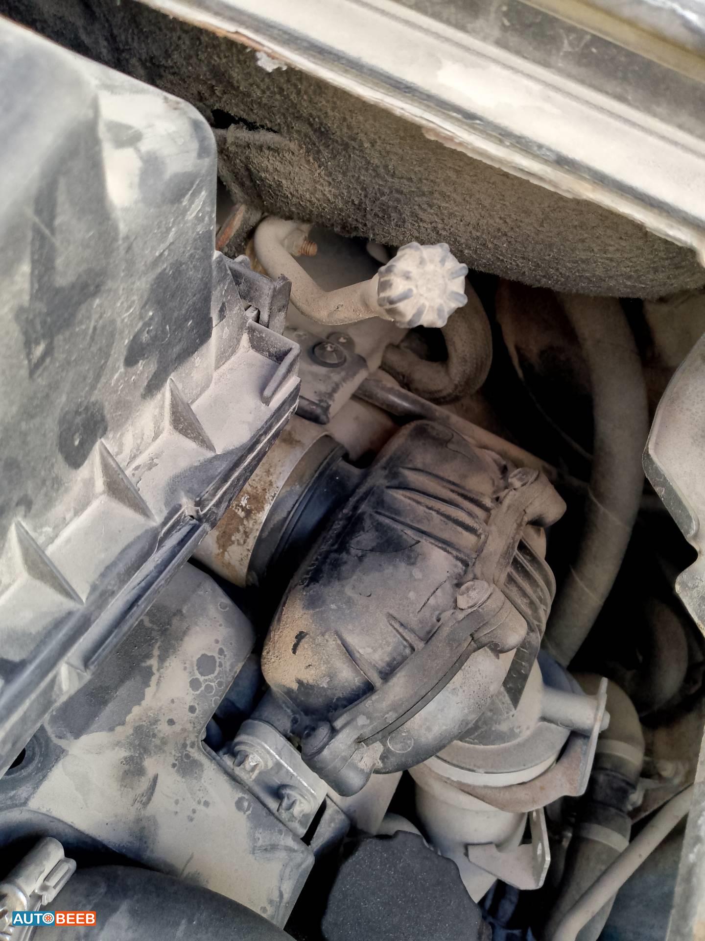 ميني باص مرسيدس بنز 2008